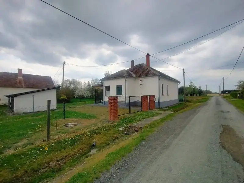 Eladó Családi ház – Kondorfa, Hegy utca