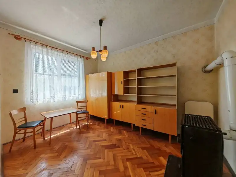 Eladó Családi ház – Szőce