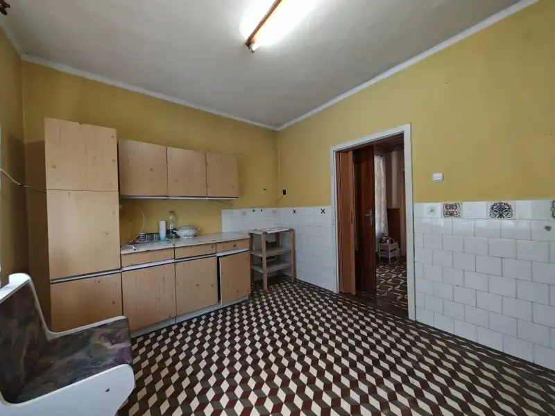 Eladó Családi ház – Viszák